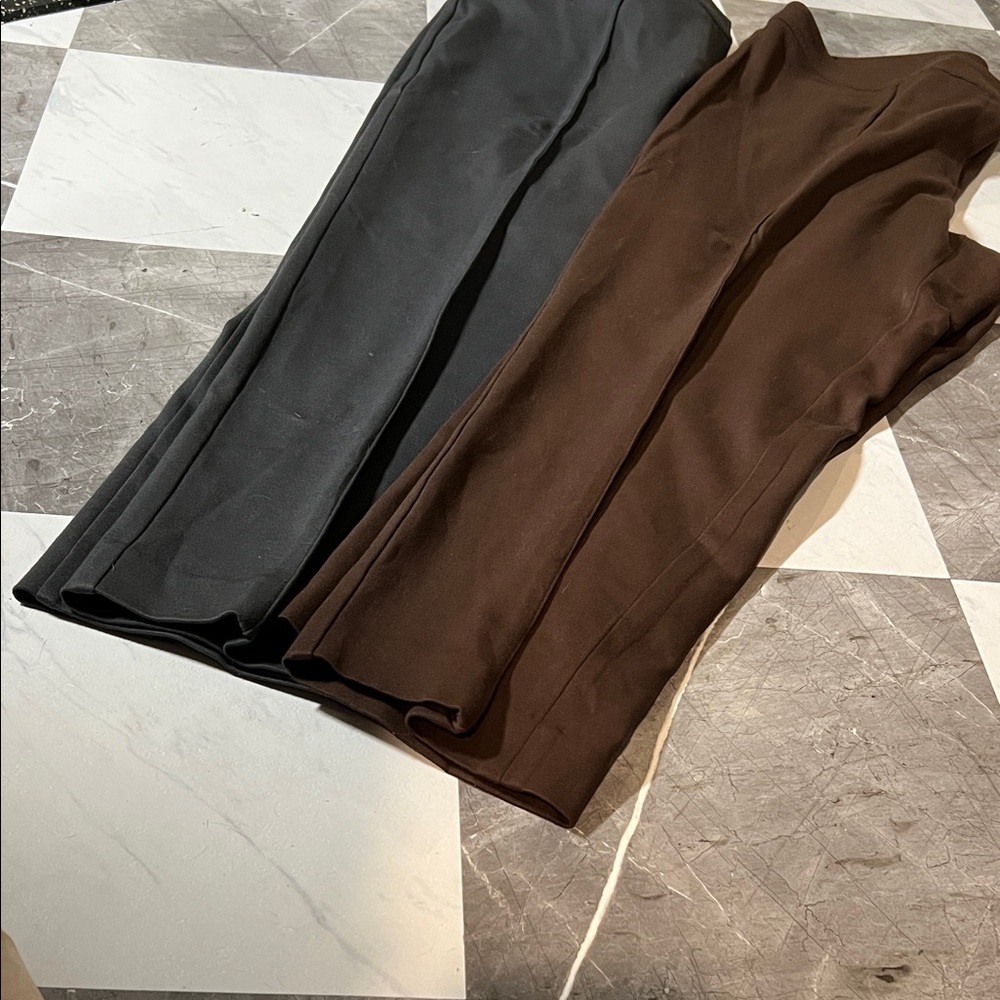 St. John Sport Black/Grey and Brown Women's Pants - Picture 4 of 5